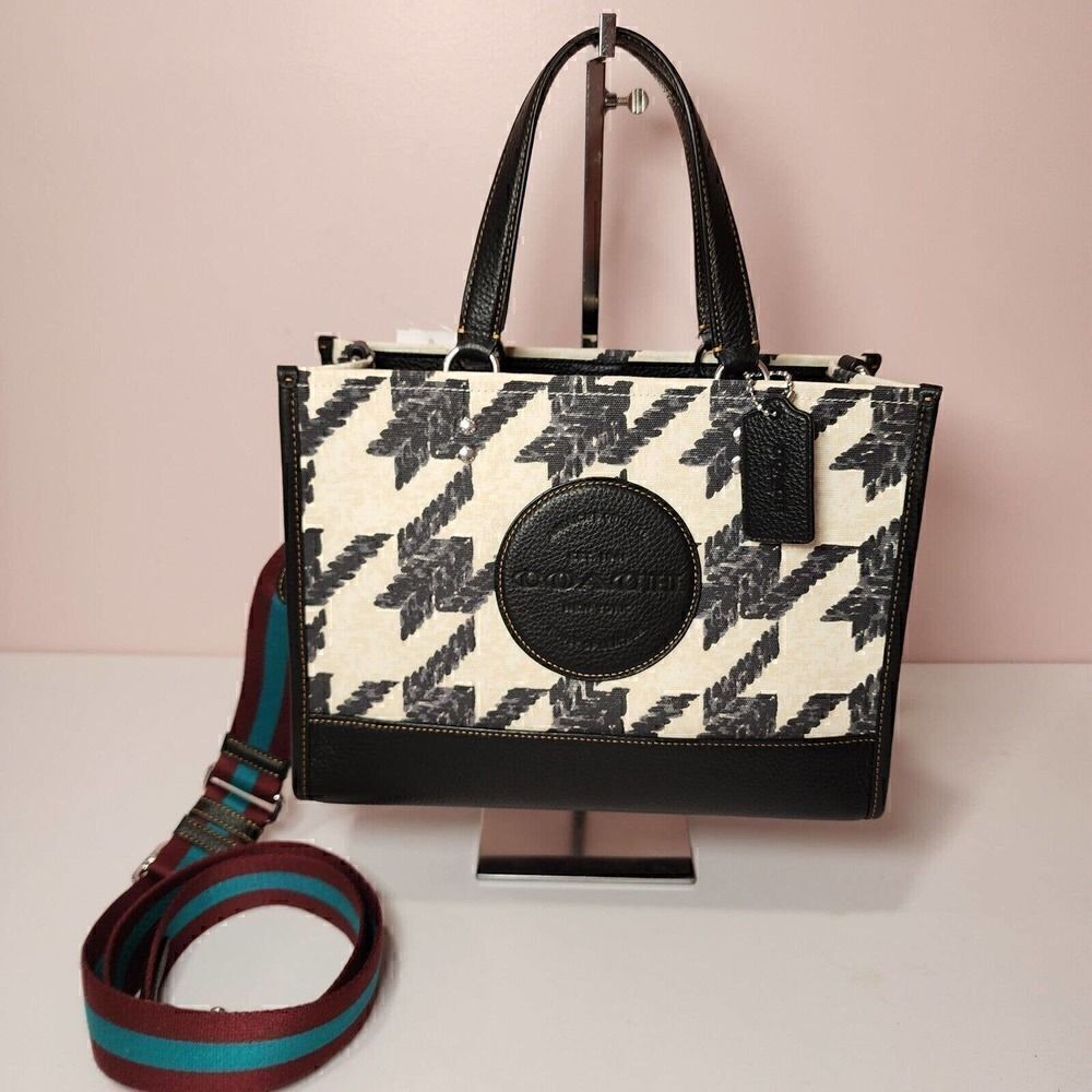 NWT Coach CJ622 Dempsey Carryall With Houndstooth Print And Patch Cream/Black